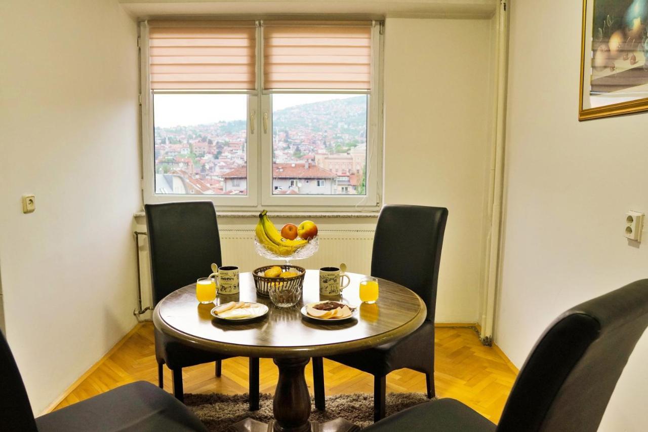 Vijecnica View 2Bdr Apartment With Balcony - Best Location Szarajevó Kültér fotó
